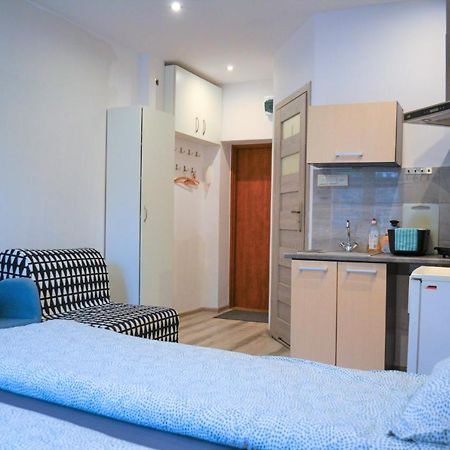One-Room Apartment On Ogarna St In The Old Town Danzica Esterno foto