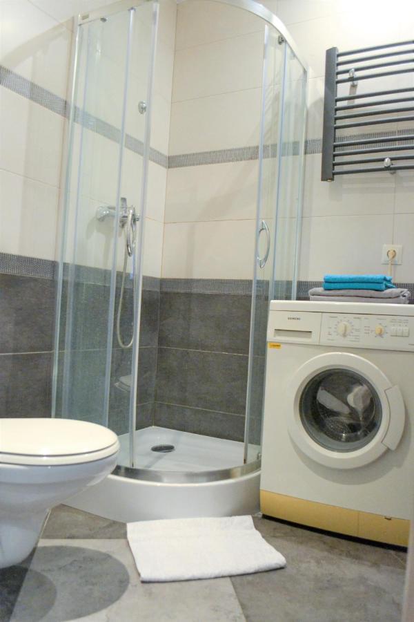 One-Room Apartment On Ogarna St In The Old Town Danzica Esterno foto